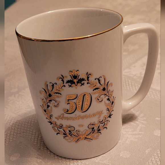 💚50th Anniversary Mug - Picture 1 of 2